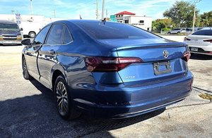 Volkswagen Jetta SEL Premium FWD 2019 - Product Image 4