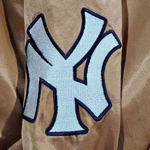 Blousons bombardiers d'hiver en polyester 100% imperméables et coupe-vent personnalisés de haute qualité pour hommes avec un design de rue - Product Image 3