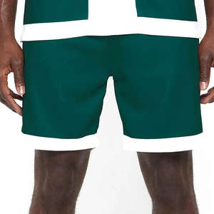 Ensemble short 2 pièces élégant pour hommes pour un service OEM décontracté et confortable Ensemble d'été t-shirt et short vert - Product Image 5