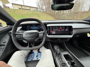 Magnifique Dodge Charger Scat Pack Plus 2025, 2 portes, transmission intégrale, boîte automatique Hurican - Product Image 2