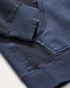 เสื้อฮู้ดมีสไตล์ด้วยผ้านุ่มเข้ารูปในเมืองที่ออกแบบมาสำหรับแบรนด์สตรีทแวร์พร้อมตัวเลือกการวางโลโก้ที่กำหนดเองสำหรับฉลากส่วนตัว - Product Image 3