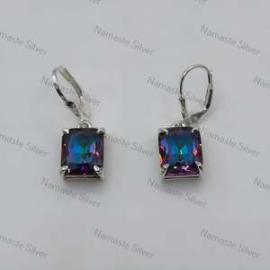 Boucles d'oreilles pendantes Aurora Mystic Topaz faites à la main en argent sterling 925 avec pierre précieuse octogonale, cadeau pierre de naissance de novembre dorée - Product Image 1