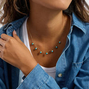 Collar de Acero Inoxidable Chapado en Oro de 18K J&D con Colgante de Flor Turquesa, Cadena de Eslabones Moderna, Regalo con Diamante y Perla - Product Image 1