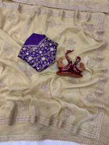 ผ้าซิลค์อินเดีย-ปากีสถานแบบดั้งเดิมสำหรับฤดูร้อน สวยงาม บริสุทธิ์ นุ่ม เบาสบาย พร้อมงานปักเลื่อมหนักๆ ชุดส่าหรีพร้อมเสื้อคลุมสไตล์ชาติพันธุ์ เหมาะสำหรับงานปาร์ตี้ - Product Image 3