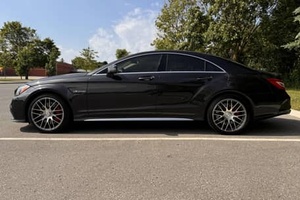 MERCEDES-BENZ CLS 63 S AMG d'occasion 2016, conduite à gauche/droite - Product Image 5