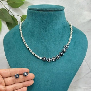 Ensemble de collier classique de luxe élégant pour les fêtes d'anniversaire de fiançailles de mariage pour les bijoux de mode pour le cadeau - Product Image 1