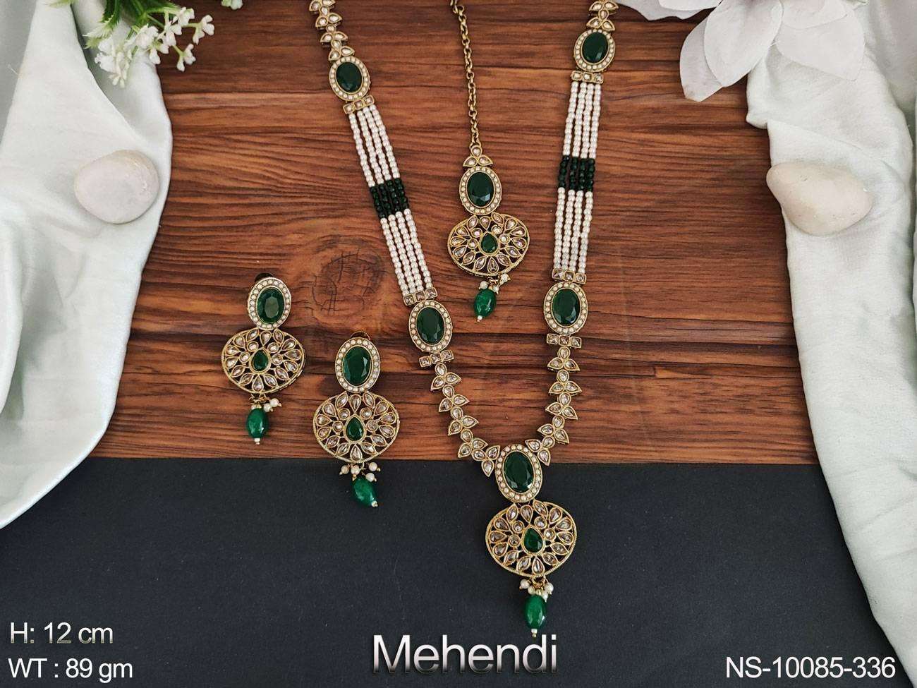 สีเขียว