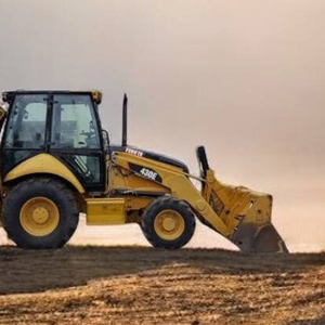 Chargeur rétrocaveuse CAT 420 d'occasion, idéal pour la construction routière, l'aménagement paysager et l'excavation agricole - Product Image 6