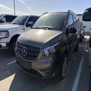 Mercedes-Benz Metris Passenger 2017 USADO EN BUEN ESTADO - Product Image 1