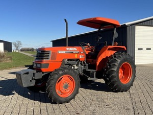 Compact Utility Used Kubota L4400 Tractors <b>For</b> Sale - Product Image 5