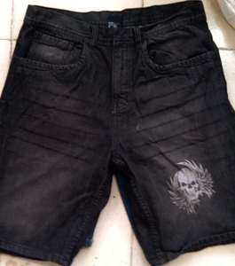 กางเกงยีนส์ขาสั้นผู้ชายสั่งทำขายส่ง OEM ระบายอากาศได้ดี เอวยางยืด แห้งเร็ว สีตามสั่ง โลโก้ด้านหน้า - Product Image 6