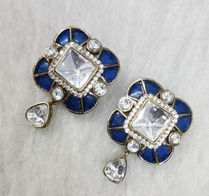 Boucles d'oreilles élégantes Kundan Boucles d'oreilles indiennes ethniques pour filles Boucles d'oreilles pour filles - Product Image 1