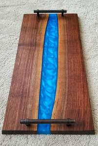 Plateau de créateur Fabriqué en bois artisanal avec résine époxy Designs de service en bois Plateau d'hôtel Dîner à servir à bas prix de SCI - Product Image 5