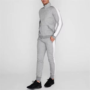 Tenue d'hiver décontractée pour hommes, sweat à capuche en polaire et pantalon évasé empilé, ensemble deux pièces Streetwear chaud et confortable à la mode - Product Image 4
