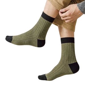 Chaussettes de sport en coton de qualité avec logo personnalisé pour hommes, blanc et noir, chaussettes de course et d'entraînement - Product Image 4