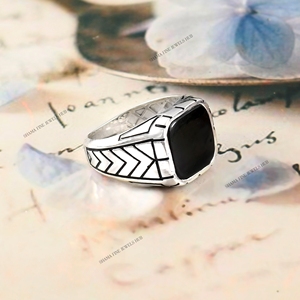 Anillo de Plata de Ley 925 con Ónix Negro en Engaste de Bisel, Gema Grande de Corte Cojín, Unisex, para Boda, Fiesta o Uso Diario - Product Image 2