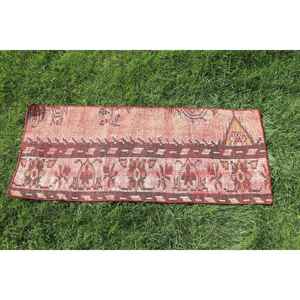 Alfombra Turca Vintage Pequeña de 1.4x3.2 pies, Alfombra de Lana Roja - Product Image 3