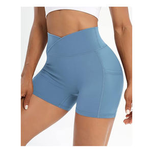 Pantalones cortos de compresión de yoga ligeros para mujer de calidad superior ajustados con bolsillos laterales Top y pantalones cortos de patrón sólido - Product Image 6