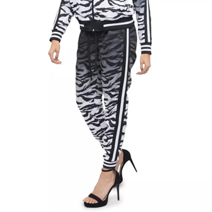 2025-26 Survêtements de sublimation haut de gamme pour femmes Confortable Ajustement vibrant Designs et tissu durable Survêtement personnalisé pour femmes - Product Image 4