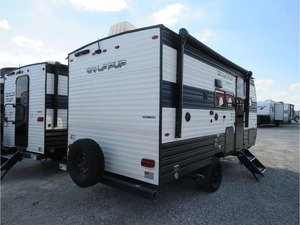 Caravane d'occasion 2025 F-o-r-e-s-t R-i-v-e-r W-o-l-f P-u-p 16BHSW à vendre - Product Image 5
