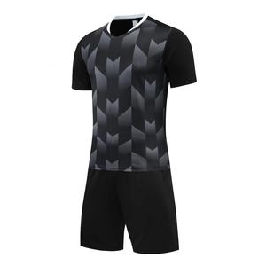 Uniformes de fútbol transpirables personalizados para adultos Tela de alta calidad con logotipo OEM Servicio que ofrece estilo de conjuntos - Product Image 1