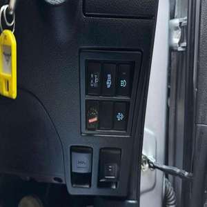 Venta Rápida de Toyota Hilux 2020 2019 2018 2017 2016-1998, Individual, 4x2, Manual, Gasolina/Diésel, Venta de Temporada, Autos Usados Premium - Product Image 5