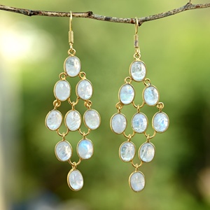 Pendientes largos de arcoíris blanco natural, joyería hecha a mano de moda chapada en oro de 18 quilates para mujeres y niñas - Product Image 3