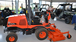Tondeuse à gazon diesel Kubota F391 |   Équipement de tonte avant robuste pour usage commercial et agricole, livraison rapide - Product Image 3