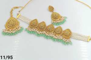 ENSEMBLE DE BIJOUX INDIENS TRADITIONNELS ET À LA MODE EN CUIVRE ENSEMBLE DE BIJOUX DE MARIAGE POUR FEMMES BOUCLES D'OREILLES ET COLLIER - Product Image 4