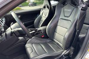 FORD MUSTANG GT PREMIUM COUPE D'OCCASION CÔTÉ GAUCHE/DROIT - Product Image 2