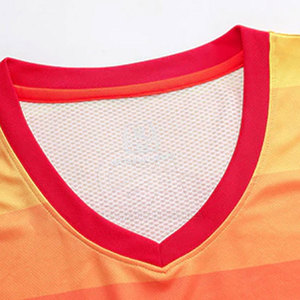 Vêtements de sports d'équipe personnalisés Ensemble d'uniformes de basket-ball personnalisés Maillots de basket-ball Shorts de basket-ball pour adultes - Product Image 3