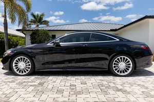 Mercedes-Benz S560 4Matic Coupé 2019 usado de primera calidad ~7,800 millas, V8 biturbo de 463 hp - Product Image 2