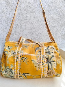 กระเป๋าผ้าคอตตอนใส่วันหยุดสุดสัปดาห์สุดหรูพร้อมซิปปิดความจุขนาดใหญ่กระเป๋าเดินทางยุทธวิธีพิมพ์ลายป่าสีเหลือง - Product Image 3