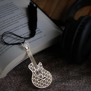 Marcapáginas de guitarra de Metal con acabado plateado bien organizado, Navidad creativa y Año Nuevo, atractivo estético de contabilidad - Product Image 1