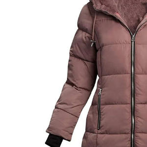 Veste parka ajustée élégante pour femmes Slim-Fit Premium Véritable Puffer pour un matériau de remplissage en coton d'aspect moderne - Product Image 6