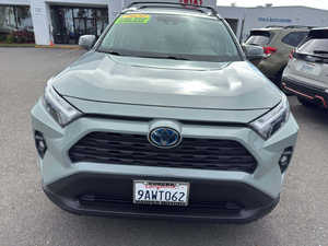 Toyota RAV4 Híbrido XLE Premium AWD 2023 Usado, Volante a la Izquierda, Techo Solar, Arranque Remoto, Asientos de Cuero, Transmisión Automática, Rines de Aleación Oscuros R17, Euro V - Product Image 4