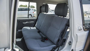 Limpieza de segunda mano TOYO_TA Land Cru_iser 76 D-Cab 2022 - Product Image 3