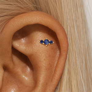Orecchino per cartilagine con filettatura interna in <span class=keywords><strong>argento</strong></span> 925 placcato oro 18K, con zircone blu 5A di diverse misure, per <span class=keywords><strong>piercing</strong></span> Helix e <span class=keywords><strong>Trago</strong></span> - Product Image 5