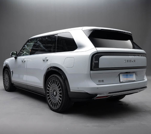 รถยนต์ไฟฟ้า Zeekr 9X - ระยะทางวิ่ง 302 กม. (WLTC/NEDC) มอเตอร์ 660 กิโลวัตต์ แรงบิด 935 นิวตันเมตร แบตเตอรี่ 70 กิโลวัตต์ชั่วโมง - Product Image 5