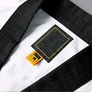 Uniforme de Entrenamiento Básico de Taekwondo, MMA, Artes Marciales y Karate, Unisex para Adultos, Cuello en V, de la Mejor Calidad, con Logotipo Personalizado, Negro, Poliéster/Algodón - Product Image 3