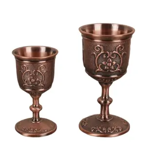 印度制造雕刻设计酒杯圣杯皇家宗教金属杯带支架酒杯金属酒杯
