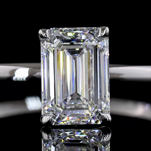Bague de fiançailles solitaire en or blanc 14 carats de 1,00 ct, forme émeraude, bijoux de mariée luxueux faits à la main - Product Image 3