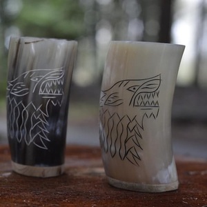 Personnalisé exquis Vintage ours boire Koi tasse fabriqués à la main corne naturelle courte Antique sculpté Style Animal cadeaux d'affaires - Product Image 1