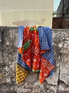 Couette Kantha en coton vintage faite à la main avec impression traditionnelle par blocs – Réversible - Product Image 5