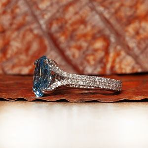 Bague de fiançailles pour femme en or blanc 14 carats avec diamant bleu fantaisie ovale de 2,5 carats cultivé en laboratoire, certifié IGI, clarté VS, style bohème CVD - Product Image 2