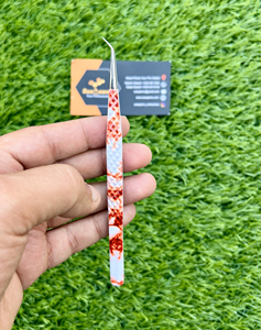 Pince à cils en acier inoxydable antistatique de haute qualité 45 degrés embouts de fibre d'extension de cils enduits de papier de marbre rouge - Product Image 2