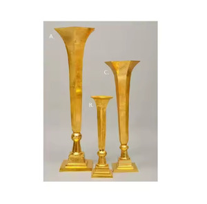 Jarrón trompeta metal estriado - Product Image 1