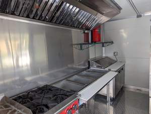 Remolque de Comida Equipado de 24 pies para Pizza y Alitas de Pollo en Venta - Product Image 3