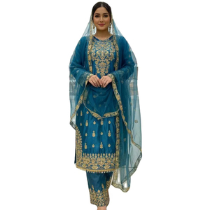 Ensemble Salwar Kameez trois pièces élégant de couleur bleue RAMA, spécial fête et spécial mois de l'Aïd, avec dupatta assortie, en vente. - Product Image 1
