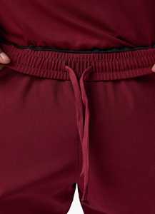 กางเกงขาสั้นออกกำลังกายผู้ชายแบบ 2-in-1 เอวยางยืด สไตล์ลำลอง รุ่นใหม่สำหรับฤดูร้อน ผลิตตามสั่ง (OEM) เหมาะสำหรับวิ่งและฝึกซ้อมฟิตเนส แห้งเร็ว - Product Image 4